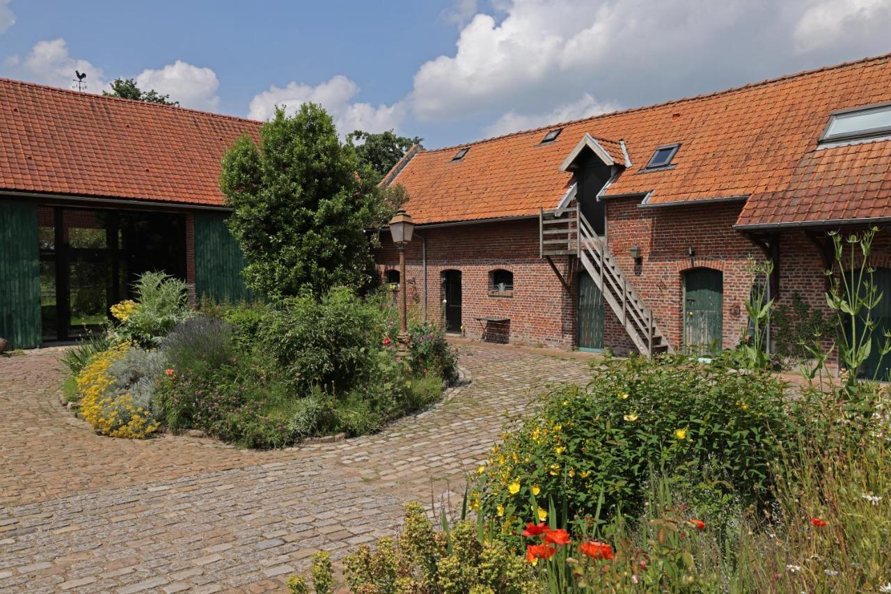 Отель Letabli Ennetieres-en-Weppes Экстерьер фото